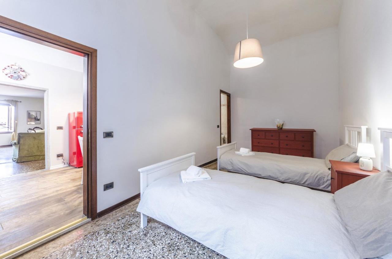 Maurizio House - Near The Train Station Veneza Exterior foto