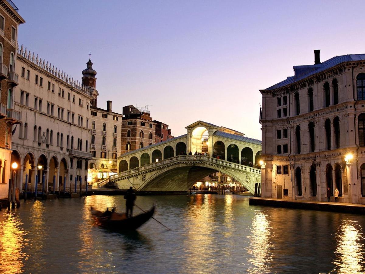 Maurizio House - Near The Train Station Veneza Quarto foto